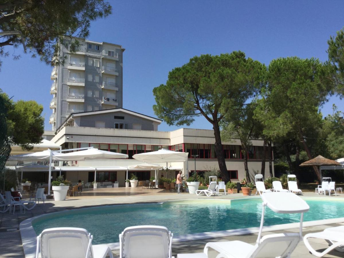 Hotel Perrozzi Vasto Exteriör bild