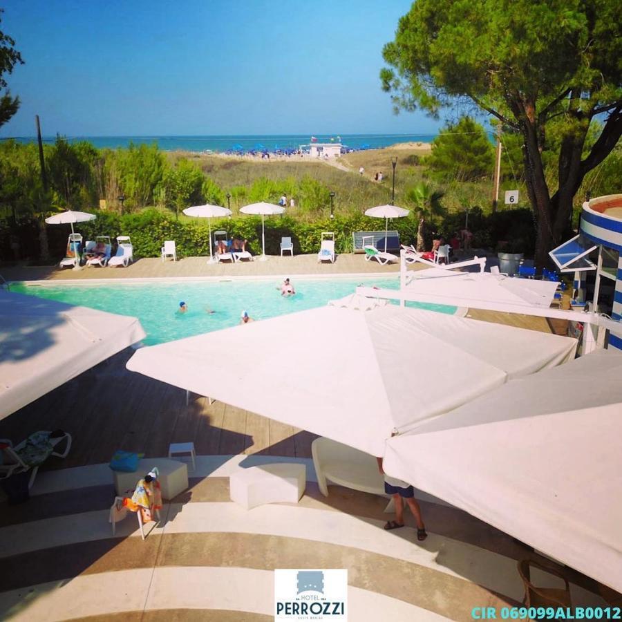 Hotel Perrozzi Vasto Exteriör bild